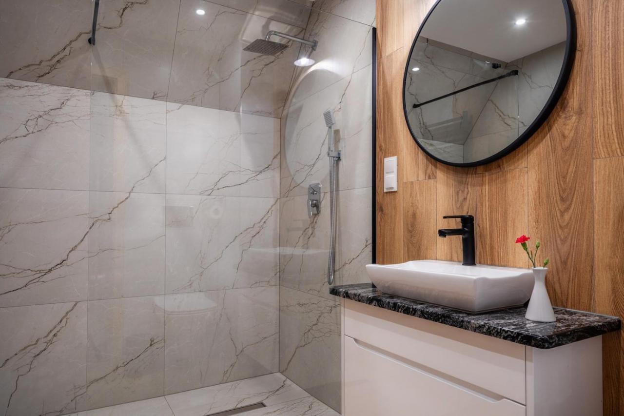 Aparthotel Rabian-Ski Zewnetrzny Basen Oraz Jacuzzi Z Podgrzewana Woda Sala Zabaw I Dmuchaniec ビャウカ エクステリア 写真