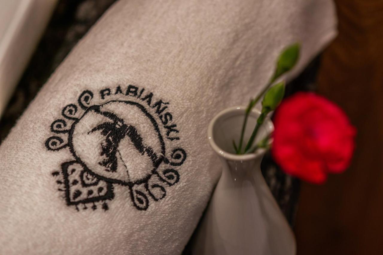 Aparthotel Rabian-Ski Zewnetrzny Basen Oraz Jacuzzi Z Podgrzewana Woda Sala Zabaw I Dmuchaniec ビャウカ エクステリア 写真