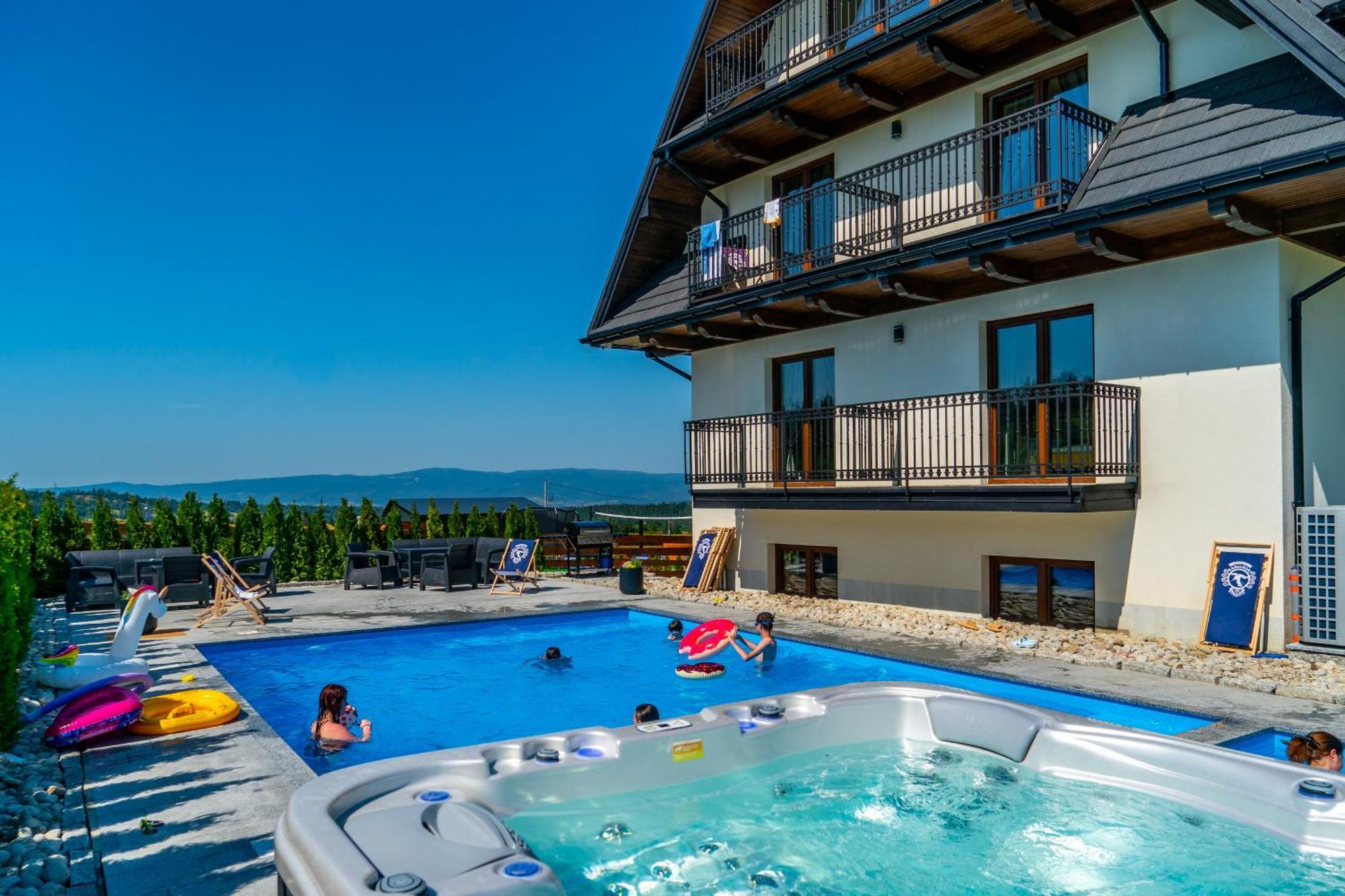 Aparthotel Rabian-Ski Zewnetrzny Basen Oraz Jacuzzi Z Podgrzewana Woda Sala Zabaw I Dmuchaniec ビャウカ エクステリア 写真